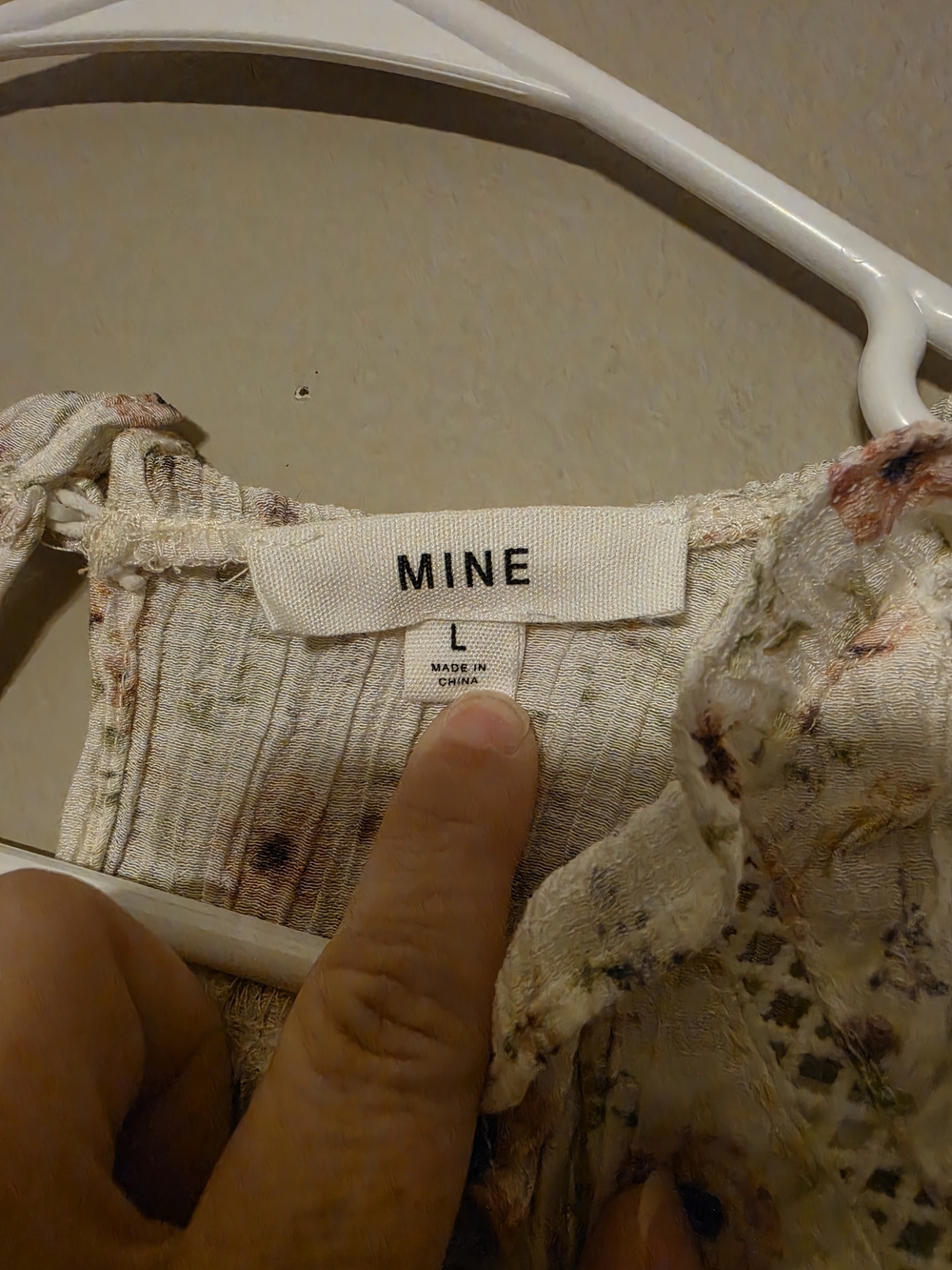 mine Cream Floral Lace Yoke Blouse - Picture 2 of 5